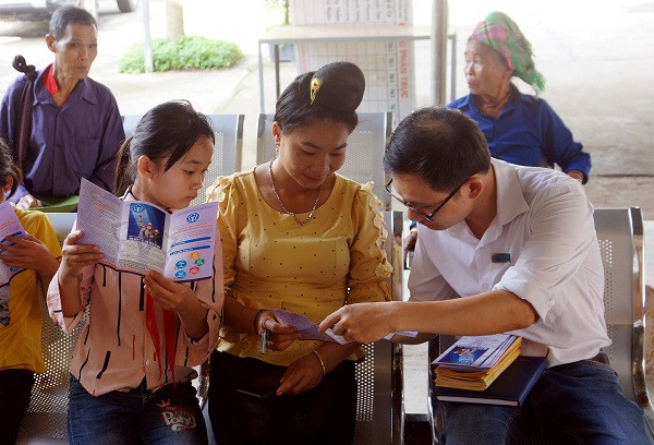 Đẩy mạnh công tác truyền thông trong phát triển người tham gia Bảo hiểm xã hội, Bảo hiểm y tế, Bảo hiểm thất nghiệp (Ảnh minh hoạ) Đẩy mạnh công tác truyền thông trong phát triển người tham gia Bảo hiểm xã hội, Bảo hiểm y tế, Bảo hiểm thất nghiệp (Ảnh minh hoạ)