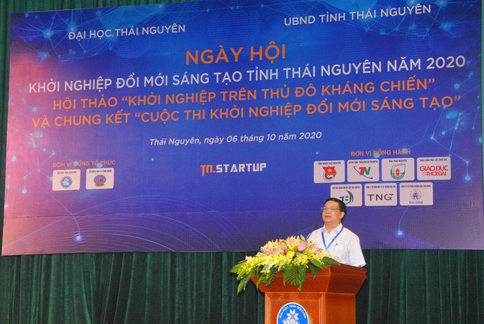 Phó giáo sư, Tiến sĩ Nguyễn Hữu Công – Phó Giám đốc Đại học Thái Nguyên phát biểu tại Hội thảo. Phó giáo sư, Tiến sĩ Nguyễn Hữu Công – Phó Giám đốc Đại học Thái Nguyên phát biểu tại Hội thảo.