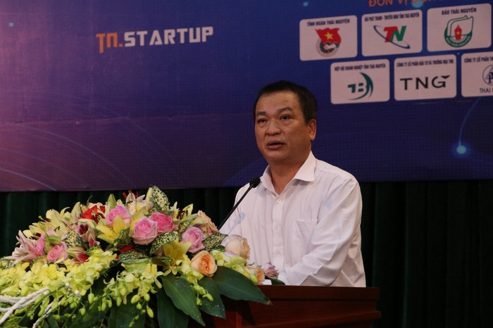 Giáo sư, Tiến sĩ Phạm Hồng Quang – Tỉnh ủy viên, Bí thư Đảng ủy, Chủ tịch Hội đồng, Giám đốc Đại học Thái Nguyên, Trưởng ban tổ chức cuộc thi phát biểu tại chương trình. Giáo sư, Tiến sĩ Phạm Hồng Quang – Tỉnh ủy viên, Bí thư Đảng ủy, Chủ tịch Hội đồng, Giám đốc Đại học Thái Nguyên, Trưởng ban tổ chức cuộc thi phát biểu tại chương trình.