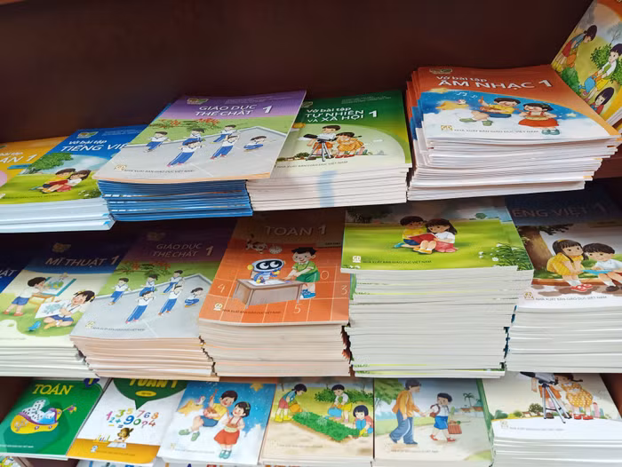 Không giao bài tập về nhà không phải là biện pháp giảm tải chương trình mới lớp 1. (Ảnh: Phạm Minh)