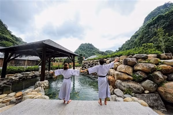 Khu nghỉ dưỡng suối khoáng nóng Yoko Onsen ở Quang Hanh (Quảng Ninh).