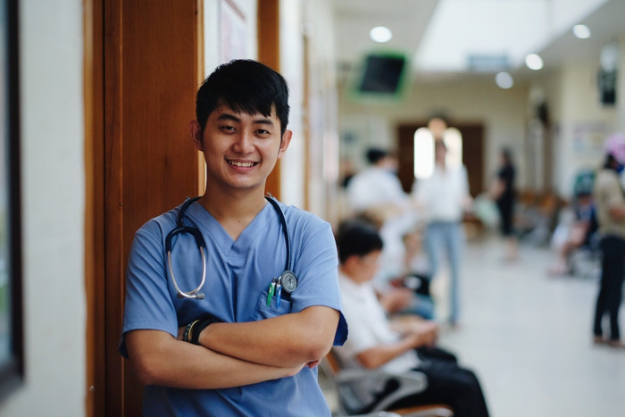 Lương Mộng Vũ Ánh đã từ chối các trường đại học lớn tại Mỹ để theo học bác sĩ nội trú Ngoại khoa tại VinUni. Lương Mộng Vũ Ánh đã từ chối các trường đại học lớn tại Mỹ để theo học bác sĩ nội trú Ngoại khoa tại VinUni.