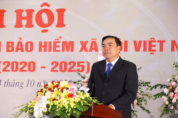 Ông Phan Văn Rí - Giám đốc Bảo hiểm xã hội huyện U Minh, Bảo hiểm xã hội tỉnh Cà Mau.