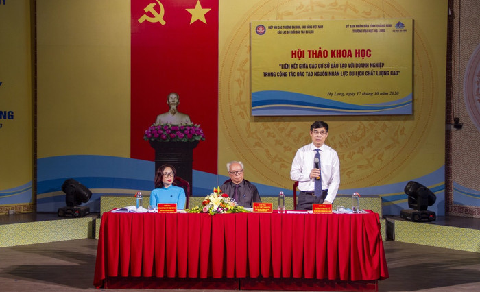 Các chủ tọa của Hội thảo. Các chủ tọa của Hội thảo.
