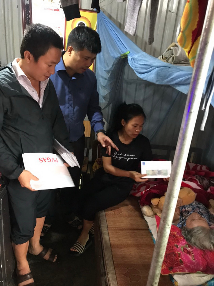 PVGAS ủng hộ tỉnh Thừa Thiên - Huế. PVGAS ủng hộ tỉnh Thừa Thiên - Huế.