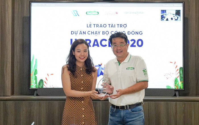 Với sự tổng lực đóng góp của các nhân viên, NutiMilk xếp thứ 2 trong 975 doanh nghiệp tham gia Với sự tổng lực đóng góp của các nhân viên, NutiMilk xếp thứ 2 trong 975 doanh nghiệp tham gia