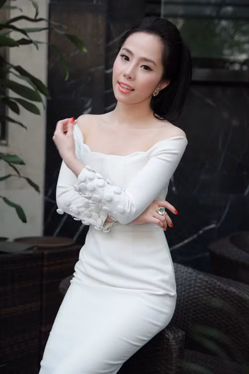 Sau cuộc lột xác, Quỳnh Nga đã sở hữu nước da trắng mịn ...