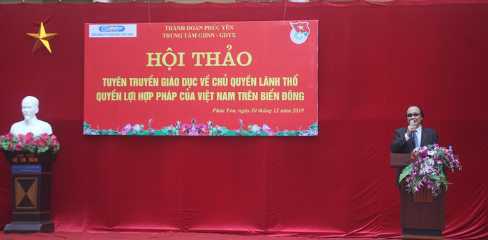 Nhiều kiến thức lịch sử quý báu được lồng ghép trong buổi hội thảo, học sinh dễ nghe, dễ hiểu (Ảnh:V.N) Nhiều kiến thức lịch sử quý báu được lồng ghép trong buổi hội thảo, học sinh dễ nghe, dễ hiểu (Ảnh:V.N)