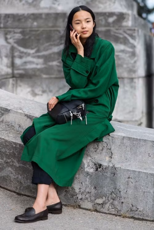Xanh đen và một sự kết hợp tuyệt vời cho những cô nàng mạng Mộc