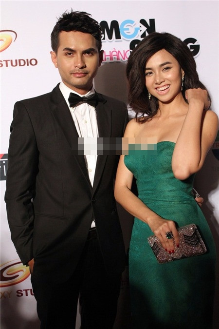 Nếu như cô nàng biết hài lòng với nhan sắc 'nghiêng nước nghiêng thành' của mình, thì cô đã không để dao kéo làm 'biến dạng' mình đến thế