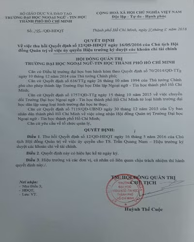 Quyết định 286 của Chủ tịch Hội đồng quản trị Trường Đại học HUFLIT (ảnh: P.L)