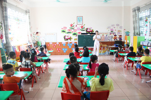 Cần đội ngũ cán bộ làm giáo dục thực sự có tâm, có tài. Ảnh minh họa: http://www.qtv.vn Cần đội ngũ cán bộ làm giáo dục thực sự có tâm, có tài. Ảnh minh họa: http://www.qtv.vn