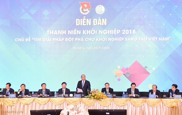Thủ tướng Nguyễn Xuân Phúc dự Diễn đàn Thanh niên khởi nghiệp 2018 với chủ đề “Tìm giải pháp đột phá cho Khởi nghiệp sáng tạo Việt Nam”. Ảnh: Chinhphu.vn Thủ tướng Nguyễn Xuân Phúc dự Diễn đàn Thanh niên khởi nghiệp 2018 với chủ đề “Tìm giải pháp đột phá cho Khởi nghiệp sáng tạo Việt Nam”. Ảnh: Chinhphu.vn