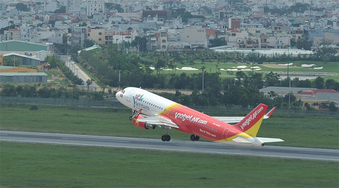 Ngày 28/11, do ảnh hưởng thời tiết xấu, nhiều chuyến bay đi và đến từ sân bay Chu Lai (Quảng Nam) bị ảnh hưởng. Ảnh: Vietjettravel.vn Ngày 28/11, do ảnh hưởng thời tiết xấu, nhiều chuyến bay đi và đến từ sân bay Chu Lai (Quảng Nam) bị ảnh hưởng. Ảnh: Vietjettravel.vn