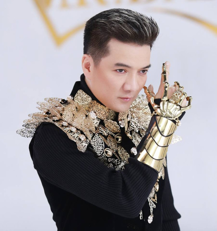 Ca sĩ Đàm Vĩnh Hưng