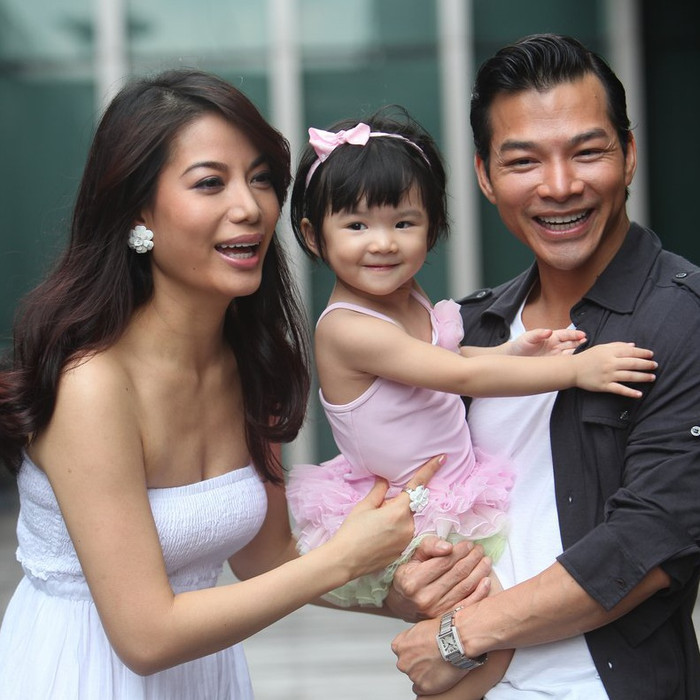 Trước khi chia tay cặp đôi Trần Bảo Sơn, Trương Ngọc Ánh đã có thời gian rất lâu để suy nghĩ. Cả hai đều muốn những gì tốt nhất cho cô con gái Bảo Tiên. Trước khi chia tay cặp đôi Trần Bảo Sơn, Trương Ngọc Ánh đã có thời gian rất lâu để suy nghĩ. Cả hai đều muốn những gì tốt nhất cho cô con gái Bảo Tiên.