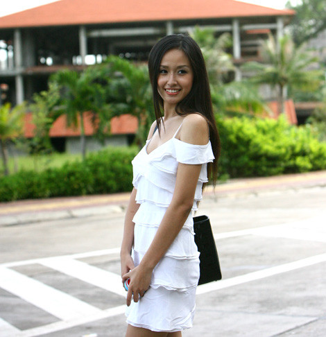 Chiếc váy đã 'ăn nhẹm' những đường cong lý tưởng của Mai Phương Thúy, và làm cho cô trông thật 'sến' Chiếc váy đã 'ăn nhẹm' những đường cong lý tưởng của Mai Phương Thúy, và làm cho cô trông thật 'sến'