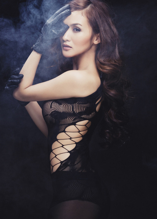 Kelly tự tin hơn với hình ảnh trưởng thành, cô sẽ theo đuổi hình tượng gợi cảm và quyến rũ trong thời gian tới.