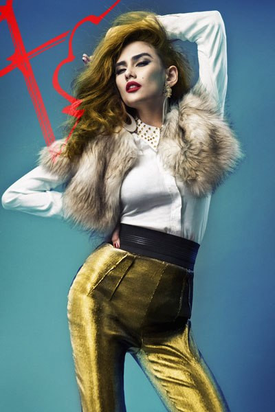 Hoàng Yến luôn cố gắng để làm mới bản thân, làm gương cho các người mẫu đàn em. Ảnh: Bobby Nguyễn. Hoàng Yến luôn cố gắng để làm mới bản thân, làm gương cho các người mẫu đàn em. Ảnh: Bobby Nguyễn.