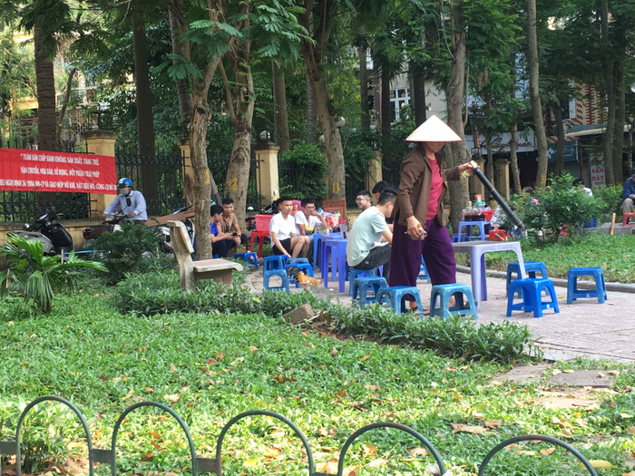 Bên phải cánh cổng chính Trường đại học Công Đoàn. Ảnh: Vũ Phương. Bên phải cánh cổng chính Trường đại học Công Đoàn. Ảnh: Vũ Phương.