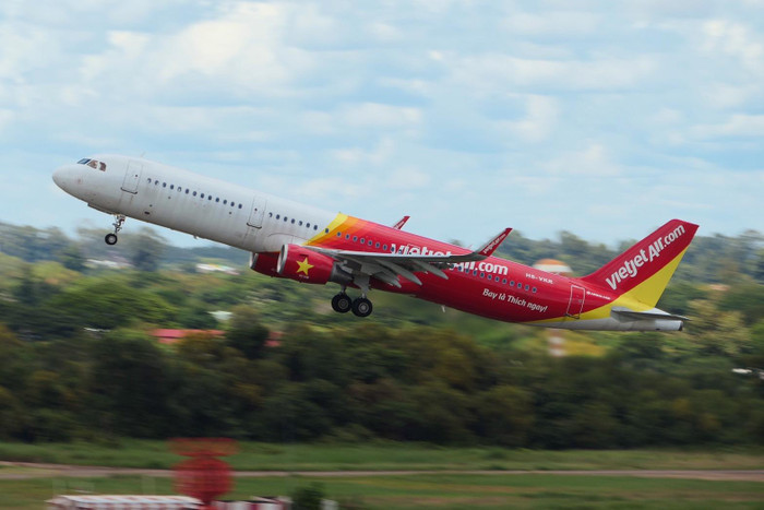 Tàu bay Vietjet Thái Lan cất cánh Tàu bay Vietjet Thái Lan cất cánh