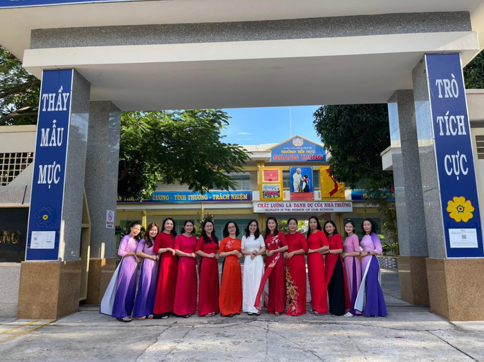 Một số giáo viên trường Tiểu học Quang Trung, thành phố Vũng Tàu. (Ảnh: NTCC)