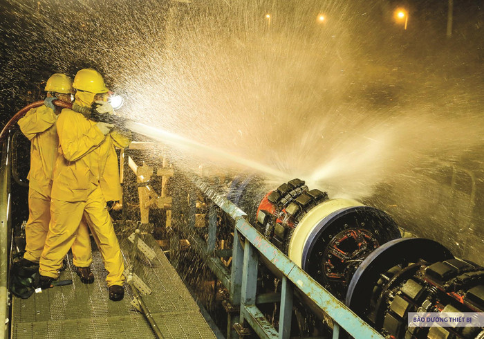 Bảo dưỡng thiết bị Bảo dưỡng thiết bị