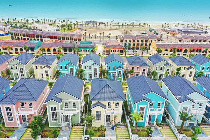 Phan Thiết – Bình Thuận đang thu hút nhiều dự án du lịch nghỉ dưỡng quy mô lớn (Ảnh thực tế dự án NovaWorld Phan Thiet quy mô 1,000ha tại Tiến Thành, Phan Thiết) Phan Thiết – Bình Thuận đang thu hút nhiều dự án du lịch nghỉ dưỡng quy mô lớn (Ảnh thực tế dự án NovaWorld Phan Thiet quy mô 1,000ha tại Tiến Thành, Phan Thiết)