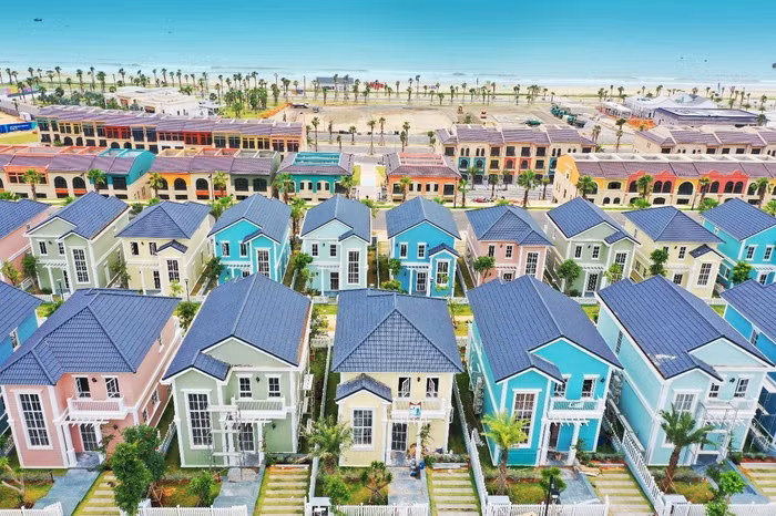 Phan Thiết – Bình Thuận đang thu hút nhiều dự án du lịch nghỉ dưỡng quy mô lớn (Ảnh thực tế dự án NovaWorld Phan Thiet quy mô 1,000ha tại Tiến Thành, Phan Thiết)