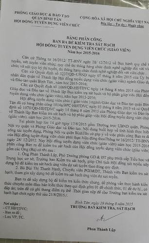 Bảng phân công các thành viên ban ra đề thi kỳ thi tuyển công chức ngành giáo dục Bình Tân (Ảnh: T.Q)