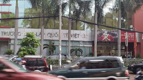 Hệ thống trường dân lập quốc tế Việt Úc, nơi bị phụ huynh phản ánh giáo viên chửi học sinh (ảnh: T.Q) Hệ thống trường dân lập quốc tế Việt Úc, nơi bị phụ huynh phản ánh giáo viên chửi học sinh (ảnh: T.Q)