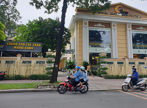 Phòng tập thể thao Gym One rất hoành tráng ở ngay góc Điện Biên Phủ - Lê Quý Đôn (ảnh: P.L) Phòng tập thể thao Gym One rất hoành tráng ở ngay góc Điện Biên Phủ - Lê Quý Đôn (ảnh: P.L)