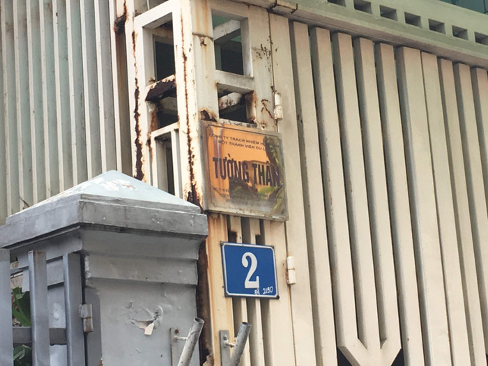 Đơn vị tổ chức tham quan cho khối 1,2,3 Trường Tiểu học Mai Dịch là Công ty trách nhiệm hữu hạn một thành viên Tường Thân có địa chỉ tại Khu tập thể Khoa học xã hội và nhân văn quốc gia (phường Dịch Vọng Hậu, quận Cầu Giấy, Thành phố Hà Nội). Ảnh: Vũ Phương.