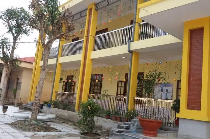 Thông báo gửi đến phụ huynh, Trường mầm non Bá Xuyên kêu gọi phụ huynh tài trợ khoản nợ từ năm 2017 do sửa chữa nhà kho thành phòng học. Ảnh: Trường Bá Xuyên.