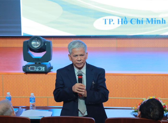 Giáo sư Lê Huy Bá cho rằng, biết nước nhiễm bẩn vẫn cung cấp cho dân là không chấp nhận được. Ảnh: Đại học Công nghệ Thực phẩm. Giáo sư Lê Huy Bá cho rằng, biết nước nhiễm bẩn vẫn cung cấp cho dân là không chấp nhận được. Ảnh: Đại học Công nghệ Thực phẩm.