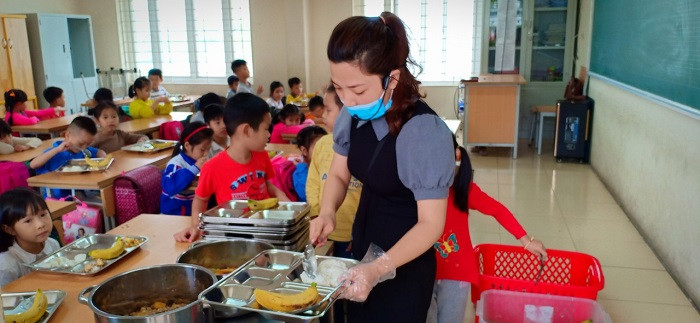 Các bữa ăn trong dự án "Bữa ăn học đường" đảm bảo đầy đủ dinh dưỡng, chế biến vệ sinh, an toàn (Ảnh: Vũ Ninh)