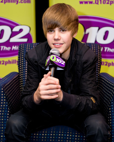 Justin Bieber trong lễ ra mắt album My World 2.0 Justin Bieber trong lễ ra mắt album My World 2.0