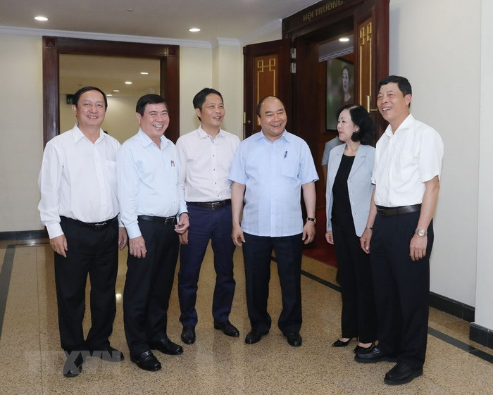 Ủy viên Bộ Chính trị, Thủ tướng Chính phủ Nguyễn Xuân Phúc với các đại biểu. (Ảnh: Phương Hoa/TTXVN) Ủy viên Bộ Chính trị, Thủ tướng Chính phủ Nguyễn Xuân Phúc với các đại biểu. (Ảnh: Phương Hoa/TTXVN)