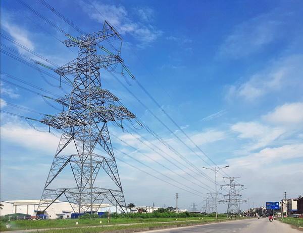 Đường dây 500/220kV Hiệp Hòa - Đông Anh - Bắc Ninh 2. Ảnh: EVNNPT Đường dây 500/220kV Hiệp Hòa - Đông Anh - Bắc Ninh 2. Ảnh: EVNNPT