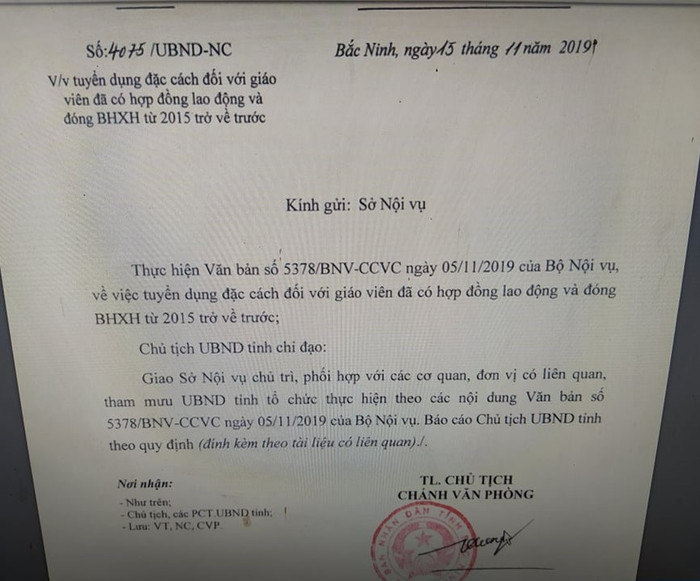 Văn bản chỉ đạo xét đặc cách cho giáo viên hợp đồng tỉnh Bắc Ninh (Ảnh:CTV) Văn bản chỉ đạo xét đặc cách cho giáo viên hợp đồng tỉnh Bắc Ninh (Ảnh:CTV)