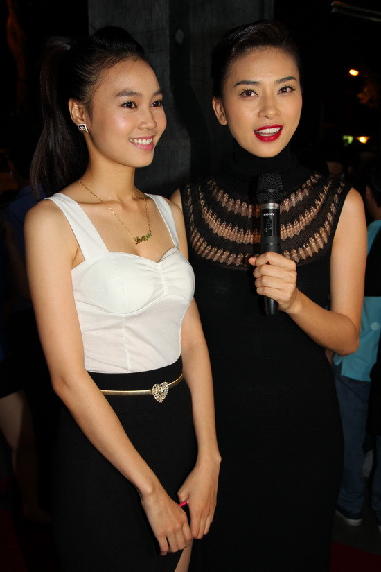 Cùng xuất hiện tại buổi ra mắt phim điện ảnh “bom tấn” Biệt đội siêu anh hùng diễn ra tối qua tại TP.HCM, Ngô Thanh Vân nhận được sự quan tâm và săn đón của truyền thông và đông đảo khán giả.