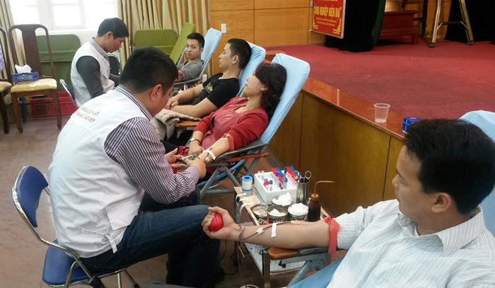 Vì những lẽ đó, mình đã sẵn sàng hiến máu cứu người Vì những lẽ đó, mình đã sẵn sàng hiến máu cứu người