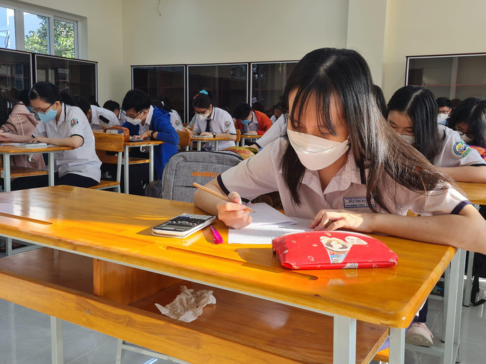 Sẽ có thêm nhiều học sinh ở các khối lớp còn lại tại Thành phố Hồ Chí Minh đi học từ 14/2 (ảnh minh họa: P.L) Sẽ có thêm nhiều học sinh ở các khối lớp còn lại tại Thành phố Hồ Chí Minh đi học từ 14/2 (ảnh minh họa: P.L)