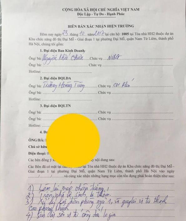 Chủ đầu tư bàn giao nhà cho cư dân bằng hình thức "biên bản xác nhận hiện trường", nhưng lại bắt cư dân đóng nốt phần tiền còn lại 25% theo hợp đồng. Ảnh: T.B Chủ đầu tư bàn giao nhà cho cư dân bằng hình thức "biên bản xác nhận hiện trường", nhưng lại bắt cư dân đóng nốt phần tiền còn lại 25% theo hợp đồng. Ảnh: T.B