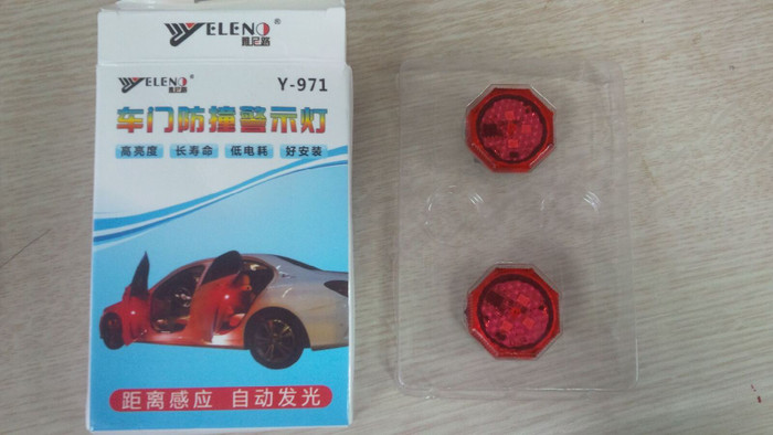 Sản phẩm đèn led cảnh báo mở cửa xe ô tô của OBD online không hề có thông tin nhà nhập khẩu và phân phối tại Việt Nam bán cho người tiêu dùng. Ảnh: NVCC. Sản phẩm đèn led cảnh báo mở cửa xe ô tô của OBD online không hề có thông tin nhà nhập khẩu và phân phối tại Việt Nam bán cho người tiêu dùng. Ảnh: NVCC.
