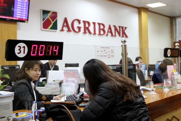 Phó Tổng giám đốc Agribank dựa vào đâu để ký hợp đồng làm phim? ảnh 2 Phó Tổng giám đốc Agribank dựa vào đâu để ký hợp đồng làm phim? ảnh 2