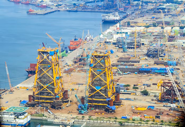 Khu cảng chế tạo chân đế các dự án điện gió ngoài khơi của PTSC Khu cảng chế tạo chân đế các dự án điện gió ngoài khơi của PTSC