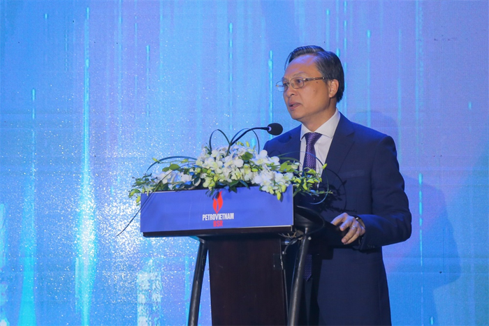 Thành viên Hội đồng thành viên Petrovietnam Bùi Minh Tiến chúc mừng dấu mốc quan trọng của BSR Thành viên Hội đồng thành viên Petrovietnam Bùi Minh Tiến chúc mừng dấu mốc quan trọng của BSR