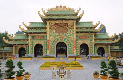 Khu du lịch Đại Nam của ông Dũng 'lò vôi' vừa bị yêu cầu nộp gần 100 tỷ đồng vào ngân sách (ảnh: website khu du lịch).