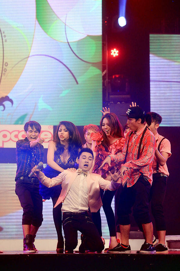 Theo lời Trà Ngọc Hằng, ban đầu cô Don Nguyễn từng lo lắng sẽ bị nhà đài huỷ tiết mục này vì scandal clip quảng cáo phản cảm vừa rồi.